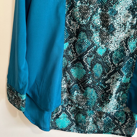 Dressy Blouse - Picture 3 of 6